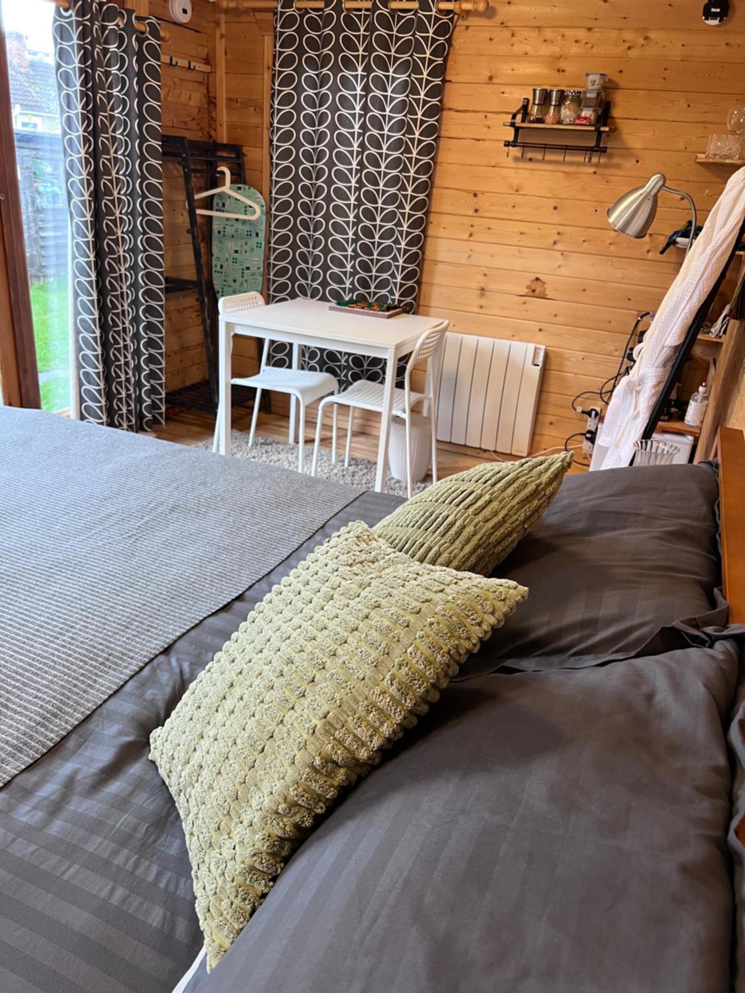 The Cabin Bradford-On-Avon Extérieur photo